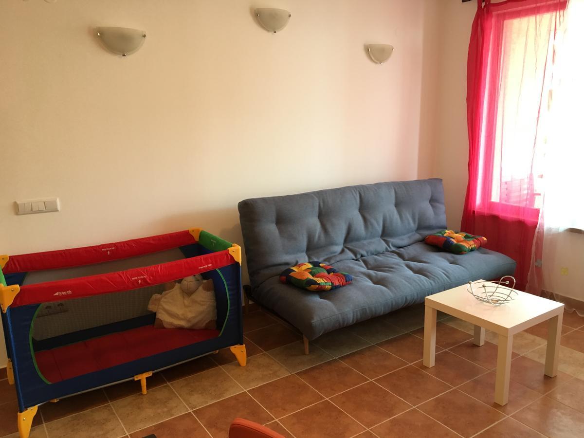 פומורי Apartments Helios מראה חיצוני תמונה