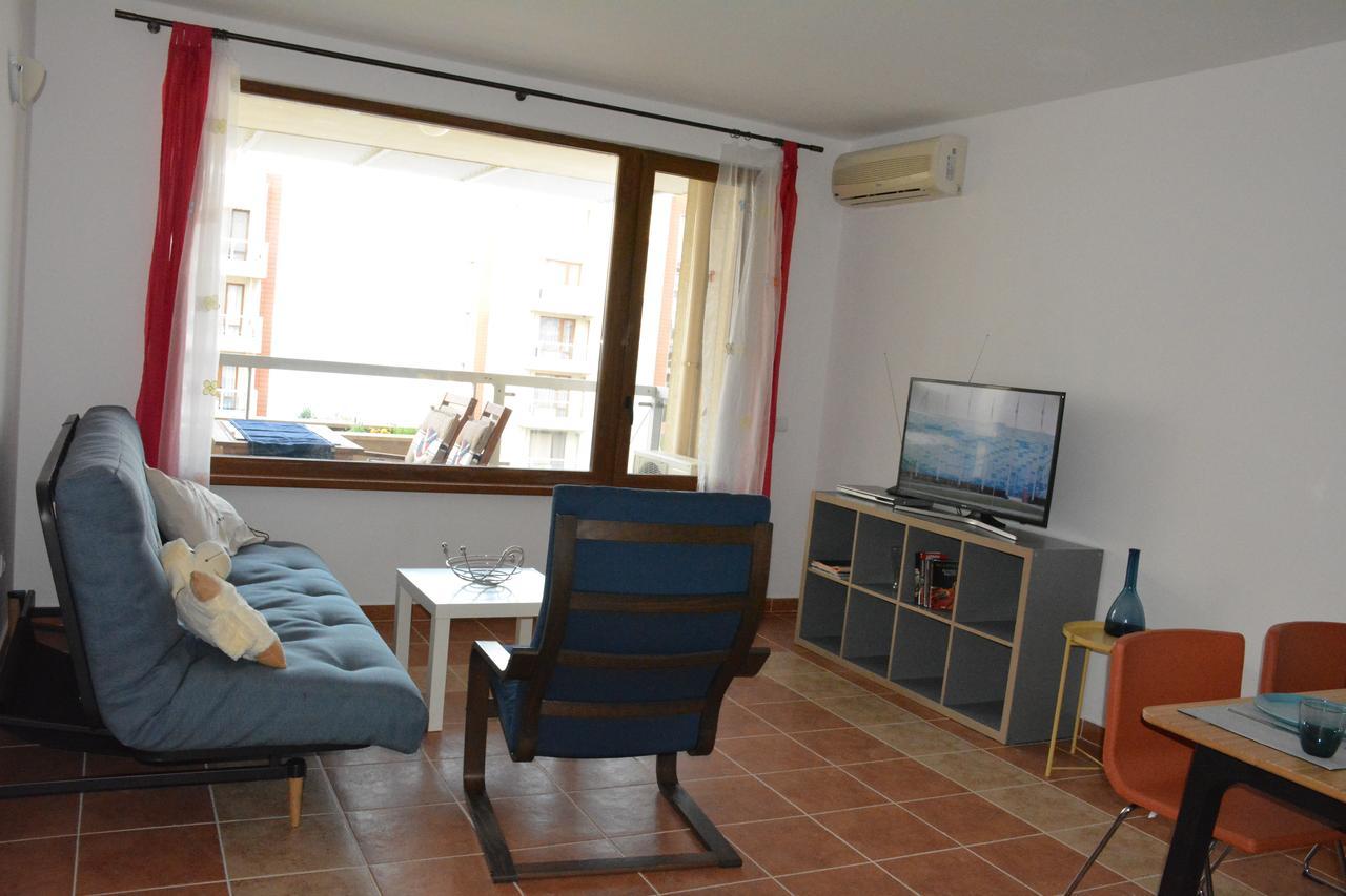 פומורי Apartments Helios מראה חיצוני תמונה